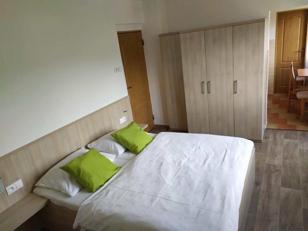 Apartmany Okoun Velke Losiny Bagian luar foto